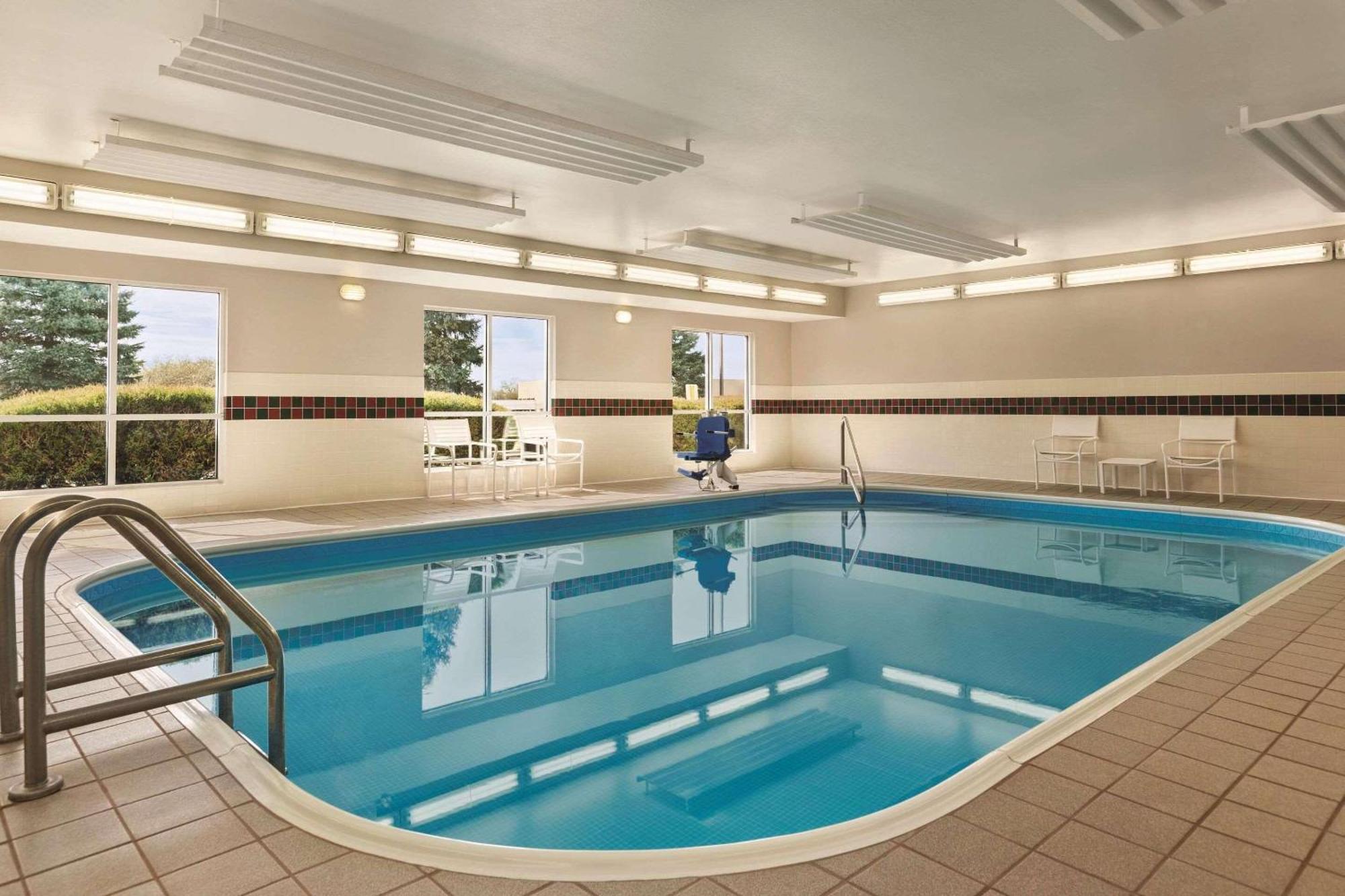 Country Inn & Suites By Radisson, Springfield, Oh Εξωτερικό φωτογραφία