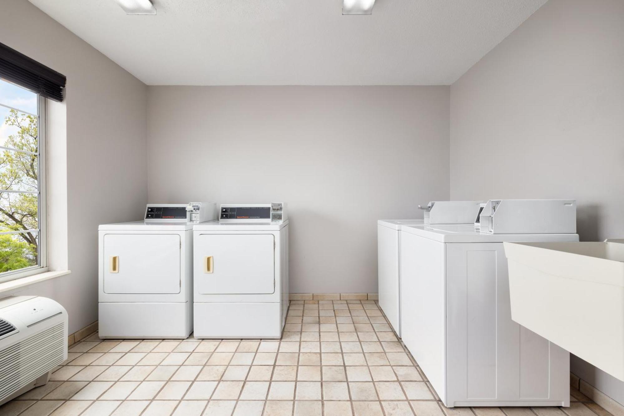 Country Inn & Suites By Radisson, Springfield, Oh Εξωτερικό φωτογραφία